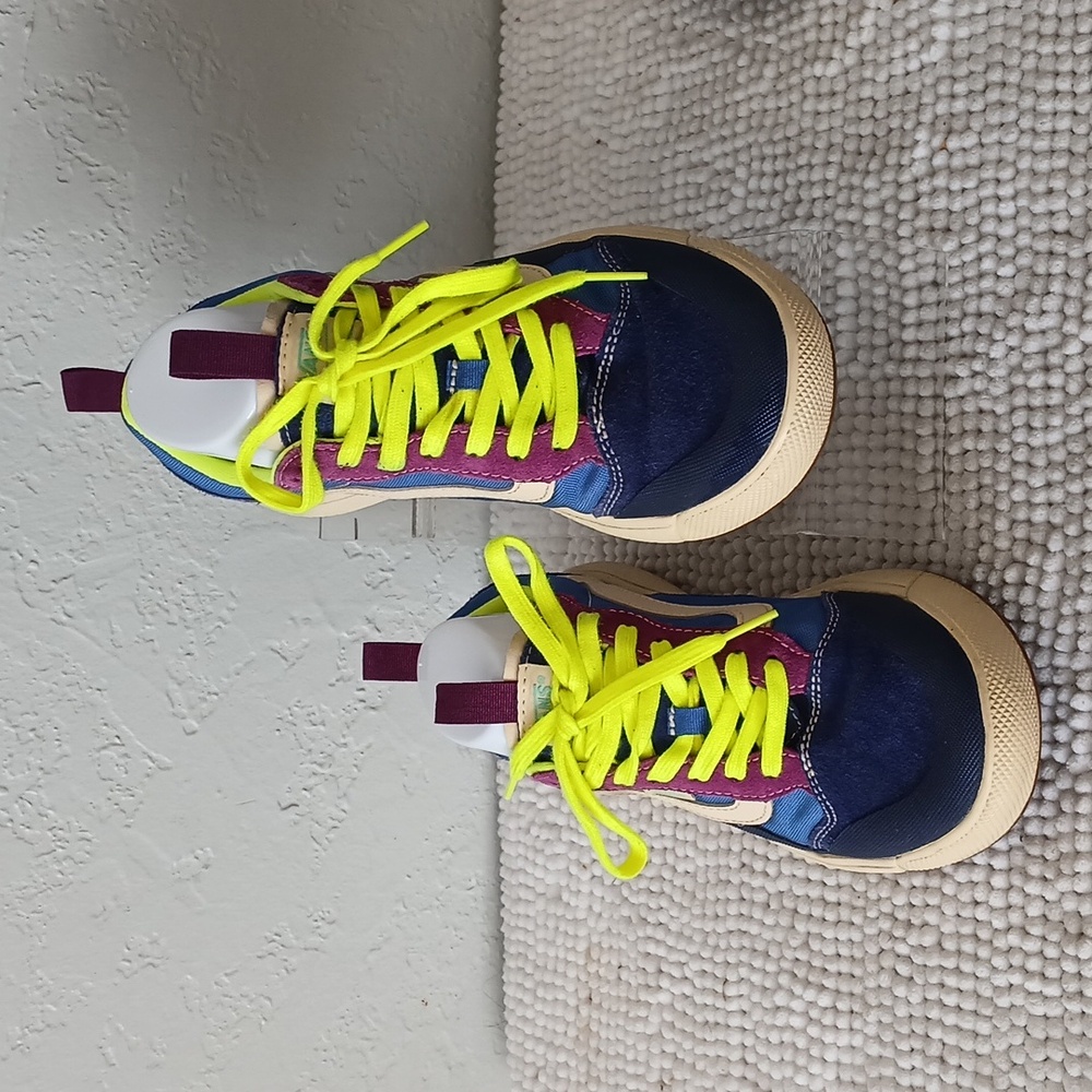 Vans Ultra Range Shoes - Picture 4 of 16